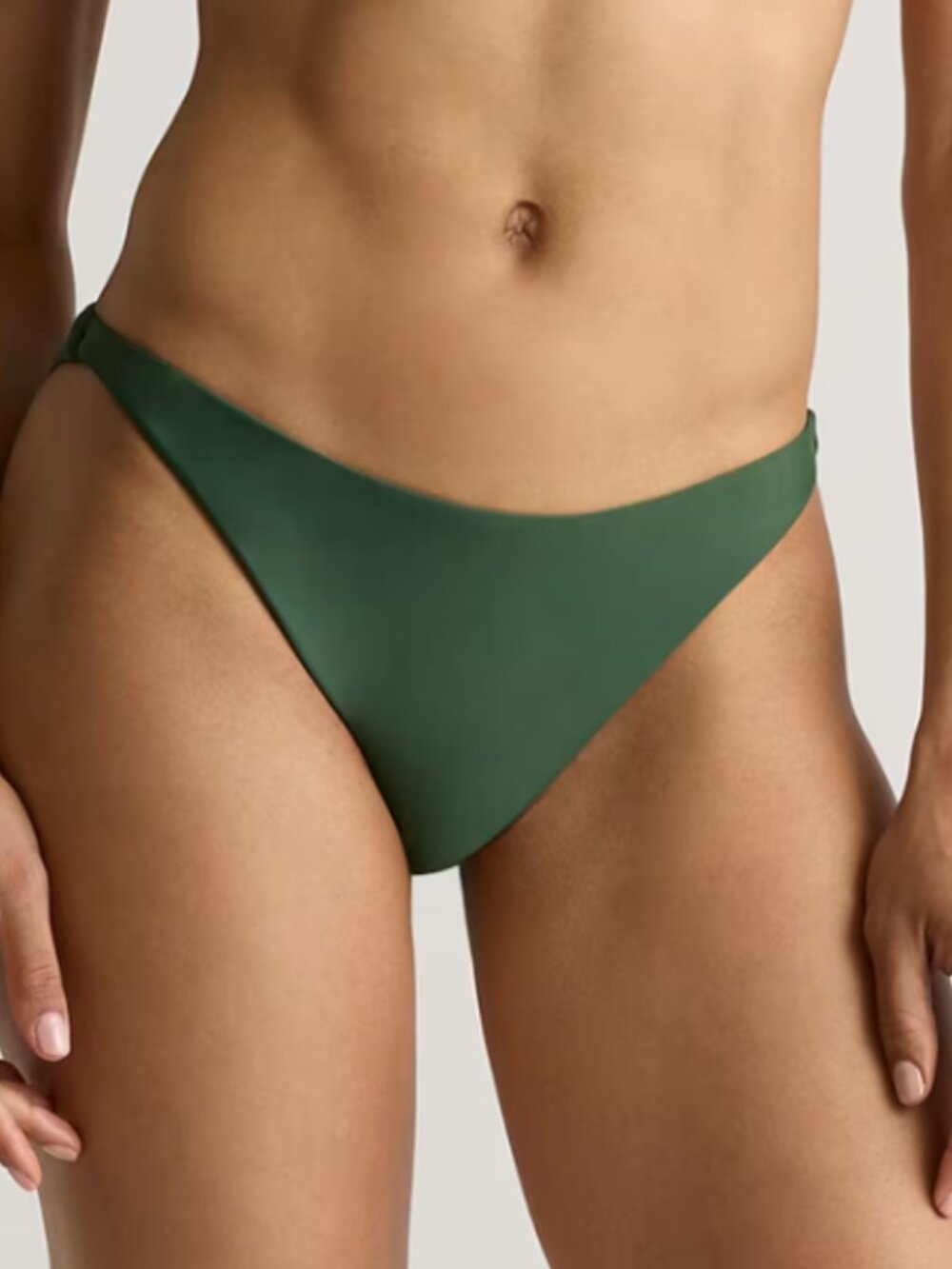 Quince Italian Low-Rise Bikini Bottom Palm M NWT